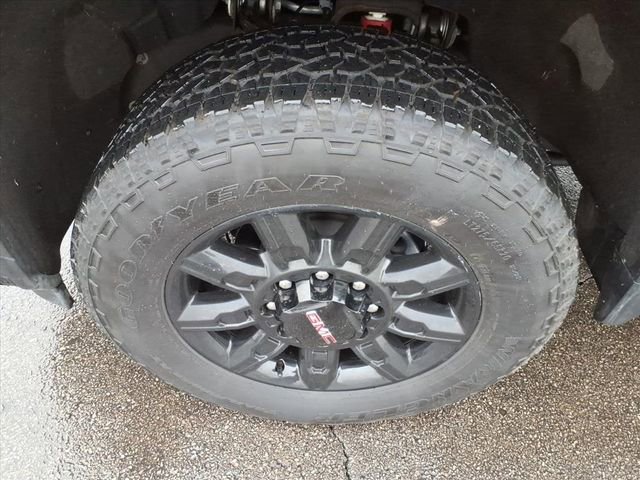 Used 2026 GMC Sierra 3500 AT4 w/ AT4 Premium Plus Package image 13