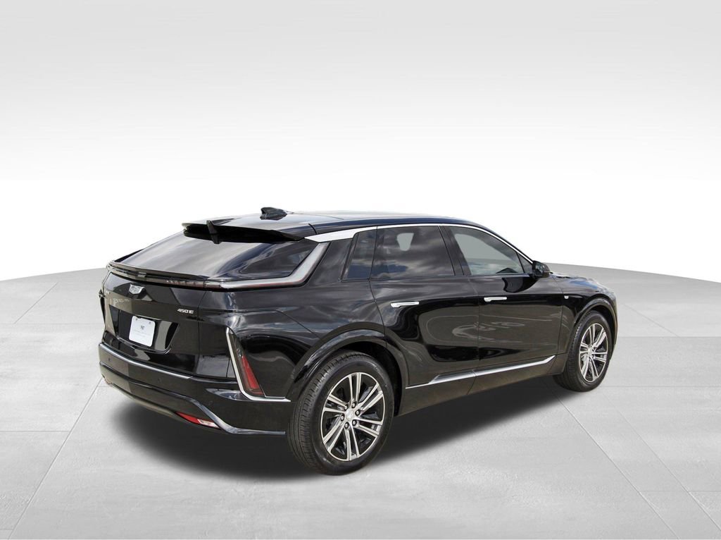 New 2026 Cadillac Lyriq Luxury image 4