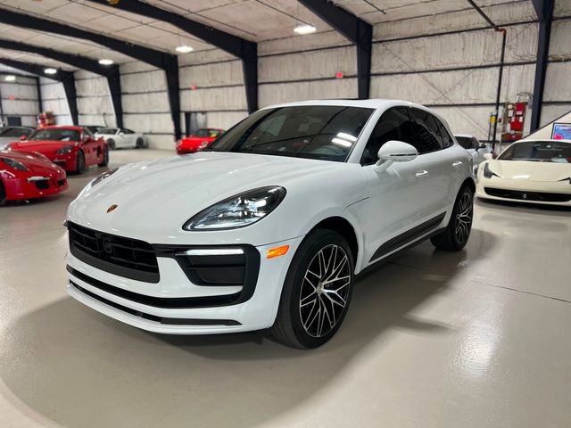 Used 2023 Porsche Macan Base image 69