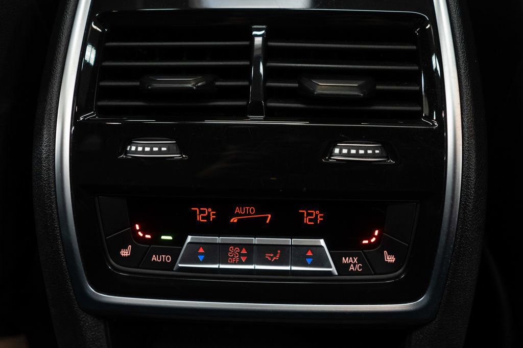 Used 2024 BMW X5 xDrive40i w/ Premium Package image 14