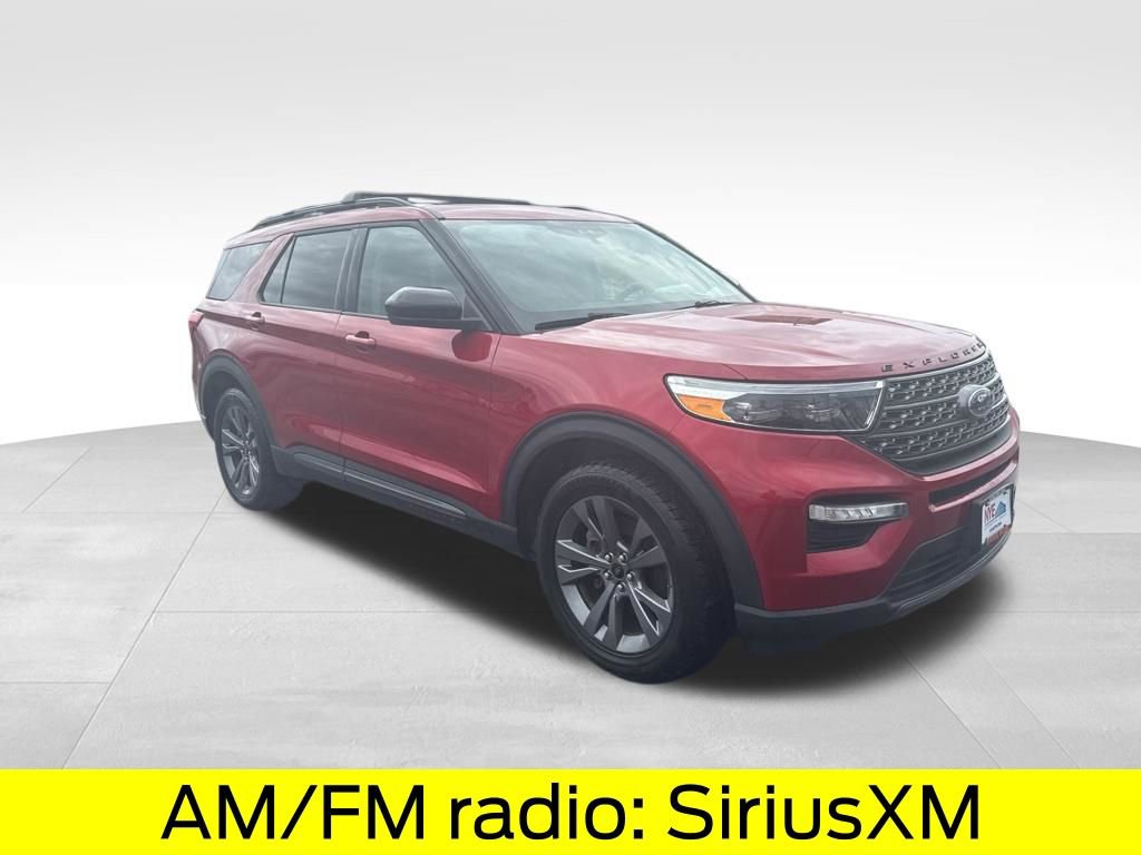 Certified 2022 Ford Explorer XLT w/ Equipment Group 202A image 8