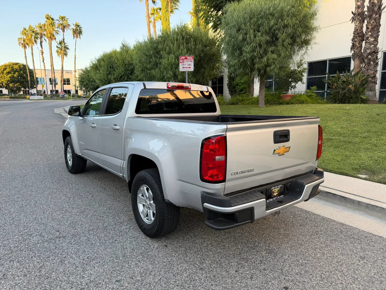 Used 2018 Chevrolet Colorado W/T w/ WT Convenience Package RWD image 10