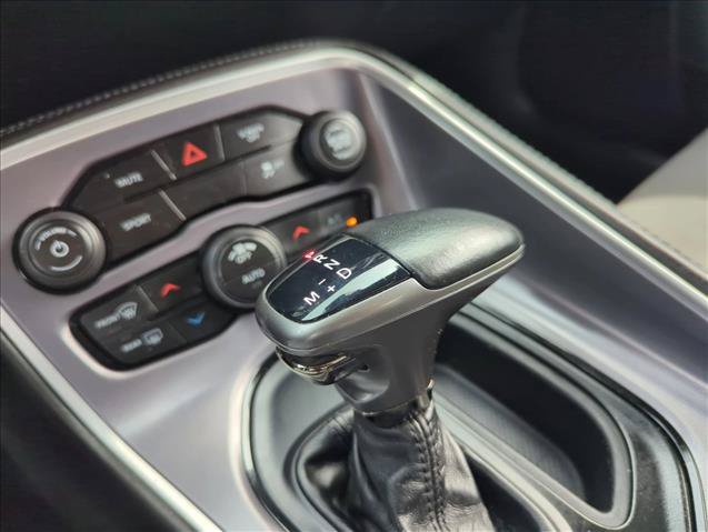Used 2019 Dodge Challenger SXT RWD image 13