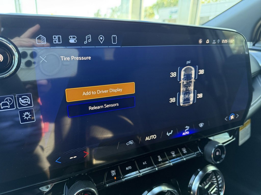 New 2026 Chevrolet Blazer EV LT w/ LPO, Blackout Package FWD image 22