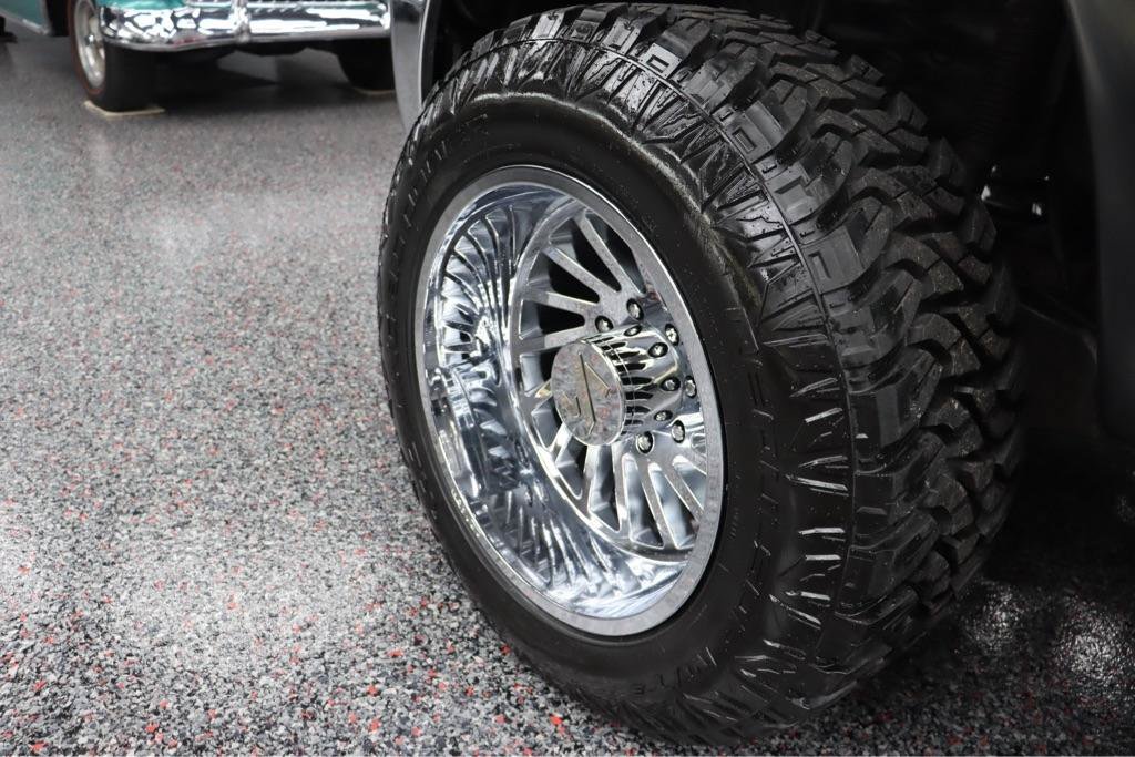 Used 2011 Ford F250 Lariat w/ Chrome Pkg AWD/4WD image 10