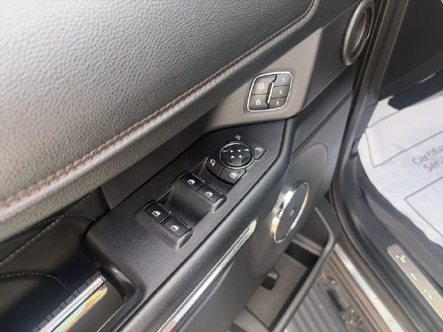 Used 2018 Ford Expedition Platinum AWD/4WD image 11