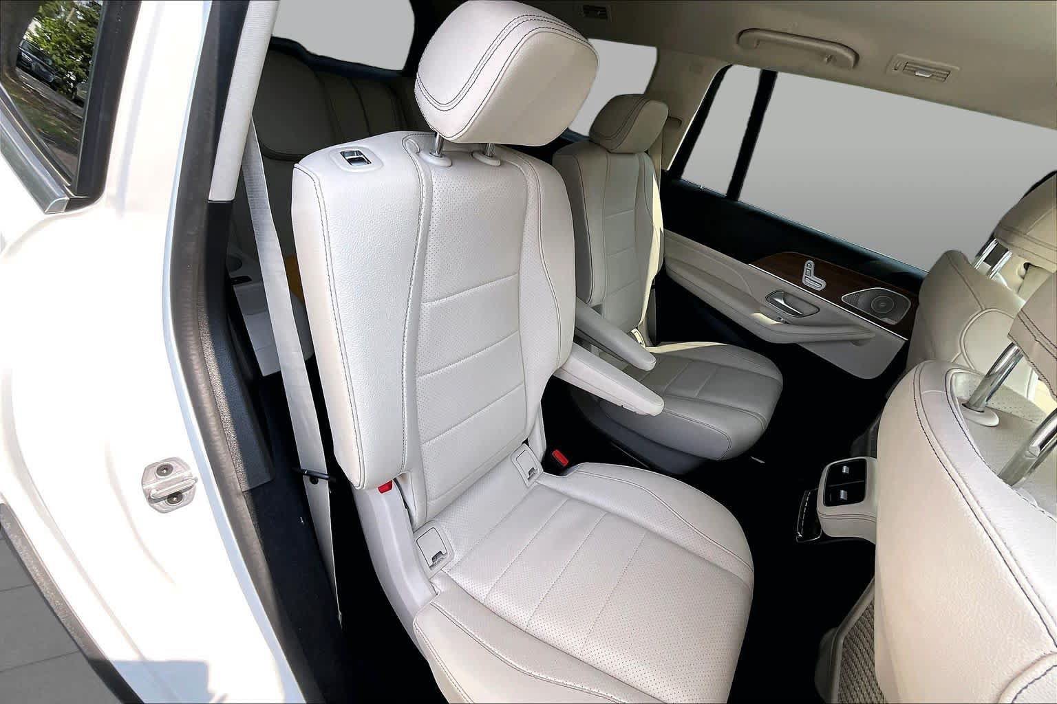 Used 2021 Mercedes-Benz GLS 450 4MATIC image 20