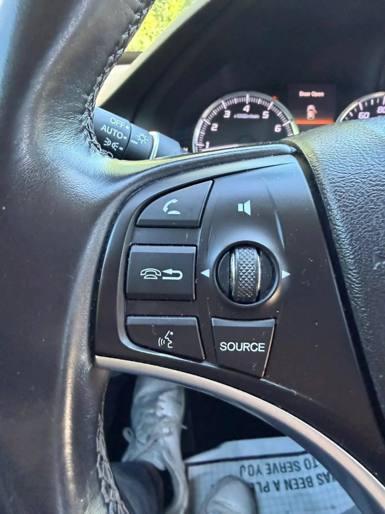 Used 2020 Acura MDX SH-AWD w/ Technology Package image 18