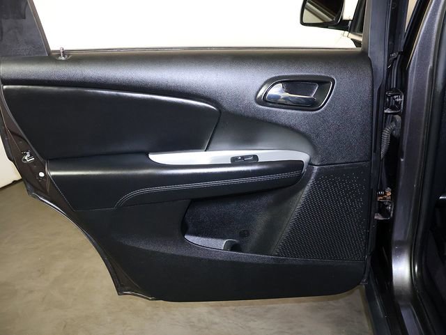 Used 2019 Dodge Journey SE w/ Connectivity Group FWD image 25