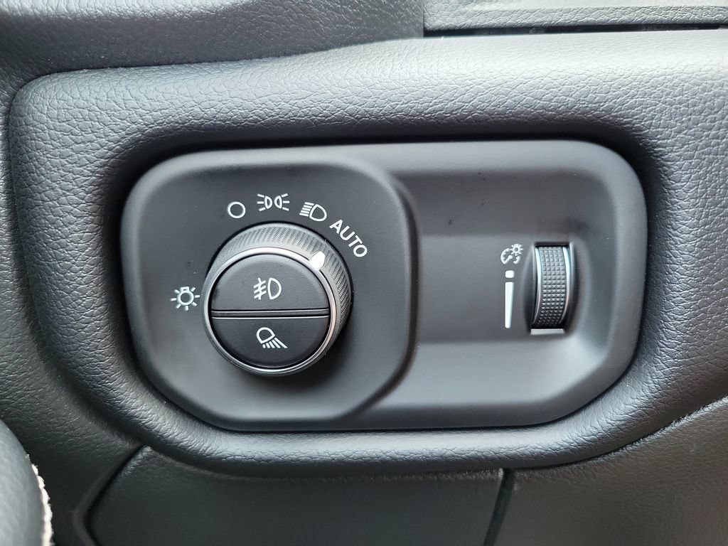 New 2026 RAM 2500 Big Horn AWD/4WD image 27