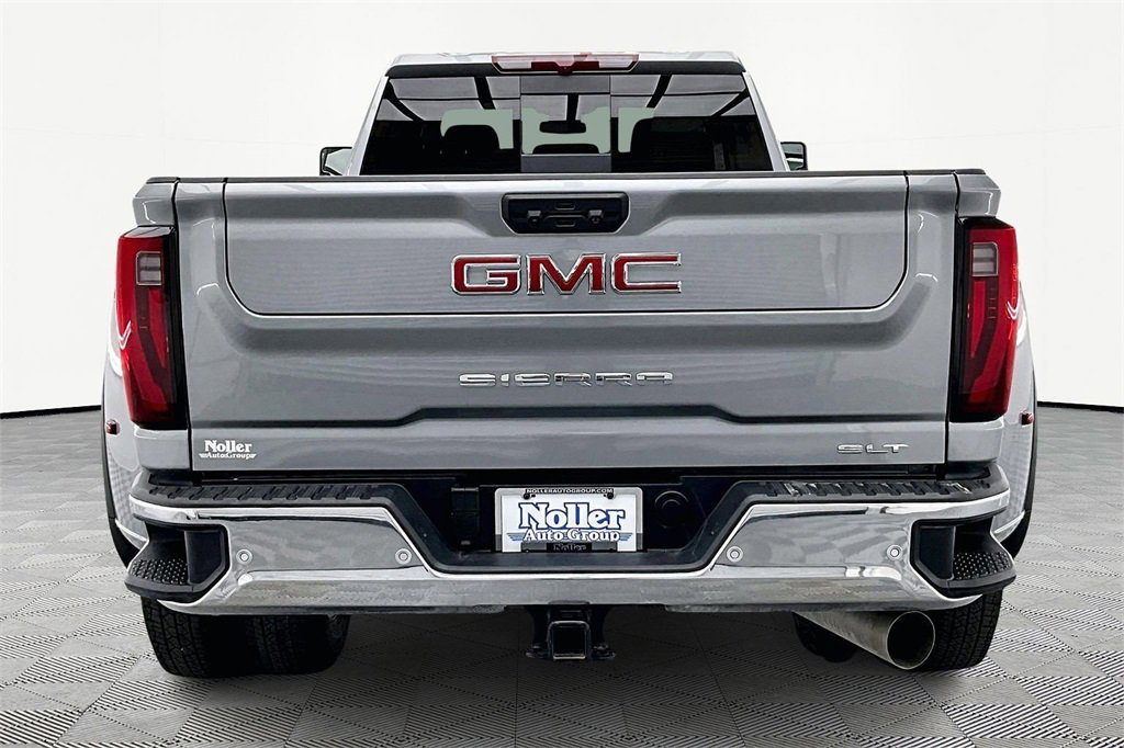 Used 2025 GMC Sierra 3500 SLT w/ SLT Premium Package image 4