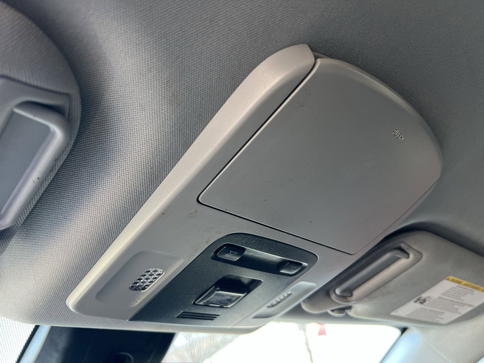 Used 2020 Toyota Camry SE image 28