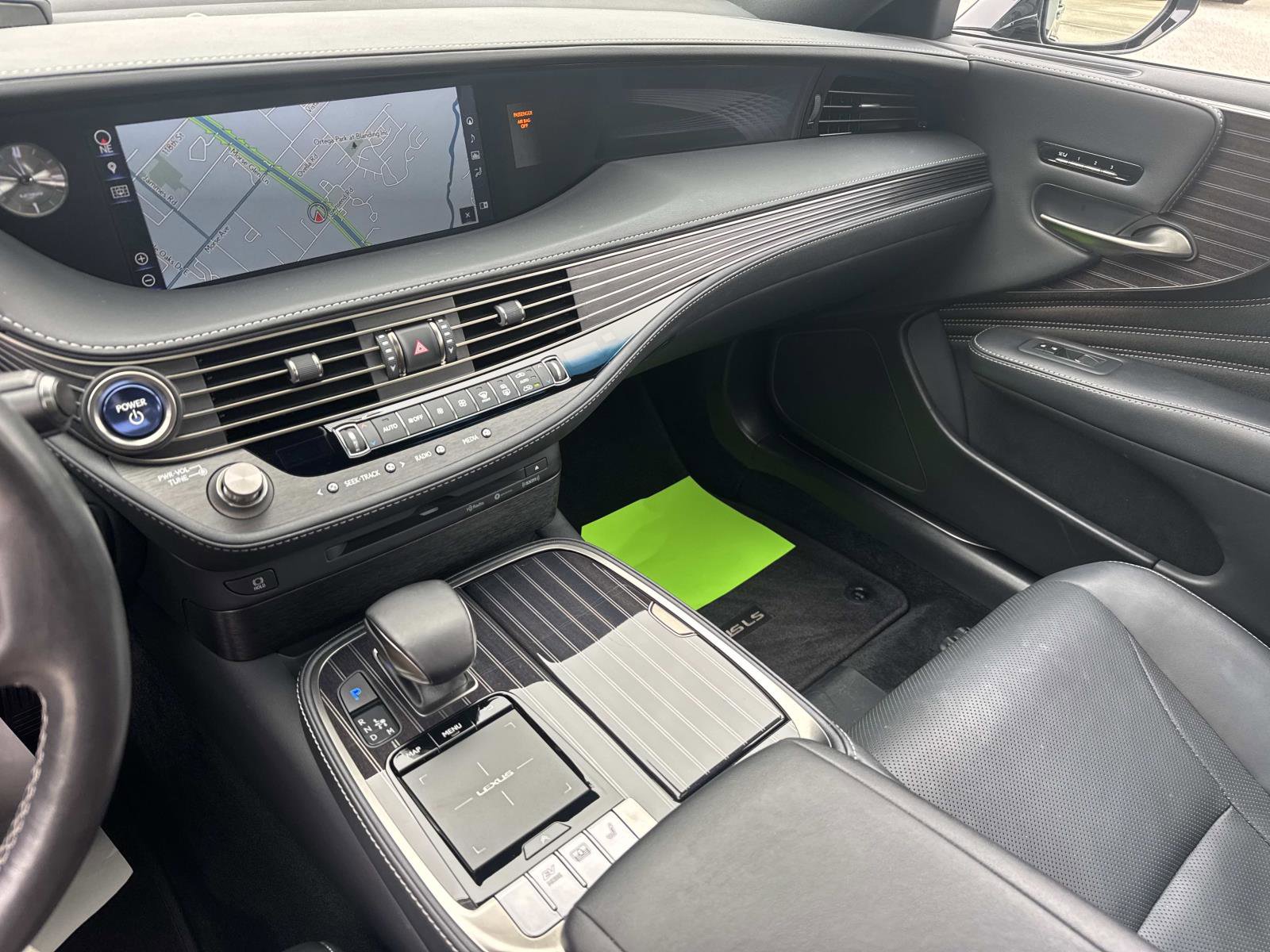 Used 2018 Lexus LS 500h w/ Accessory Package (Z2) RWD image 24