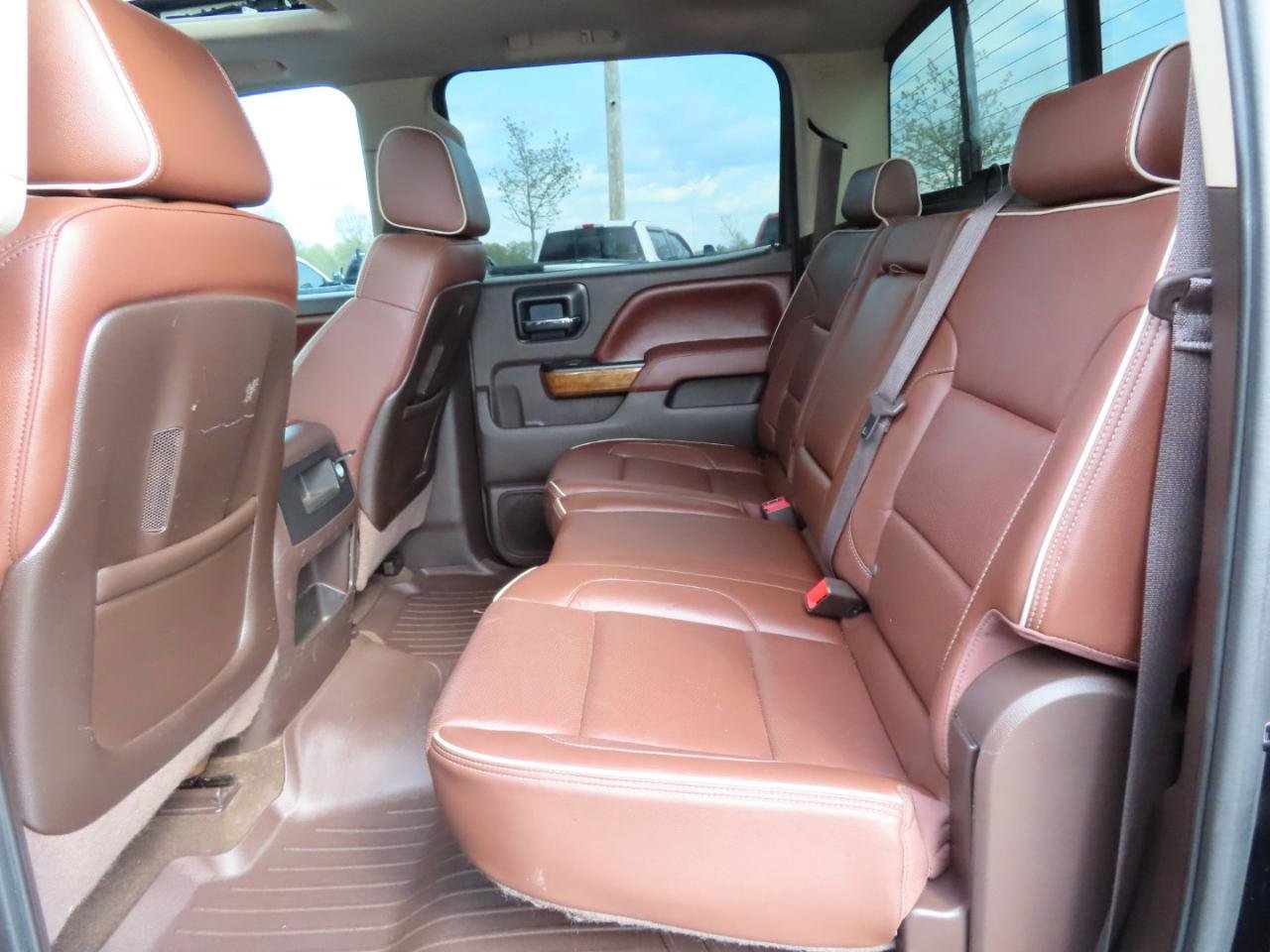 Used 2015 Chevrolet Silverado 2500 High Country w/ Duramax Plus Package AWD/4WD image 37