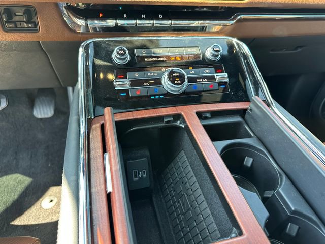 Used 2022 Lincoln Navigator Reserve image 30
