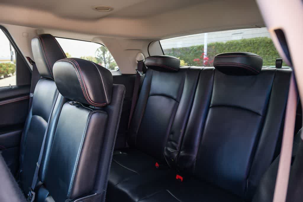 Used 2018 Dodge Journey GT w/ Nav & Sun Group FWD image 19