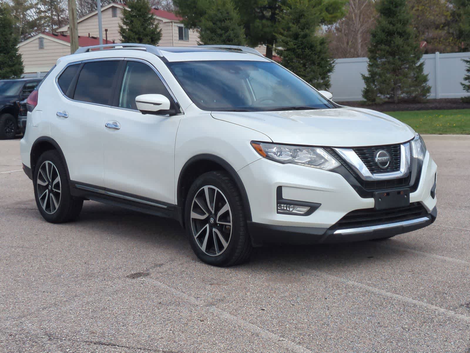 Used 2019 Nissan Rogue S AWD/4WD image 2