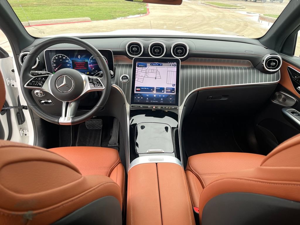 Used 2024 Mercedes-Benz GLC 300 4MATIC image 21