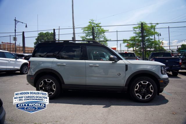 Certified 2022 Ford Bronco Sport Outer Banks w/ Tech Package AWD/4WD image 3