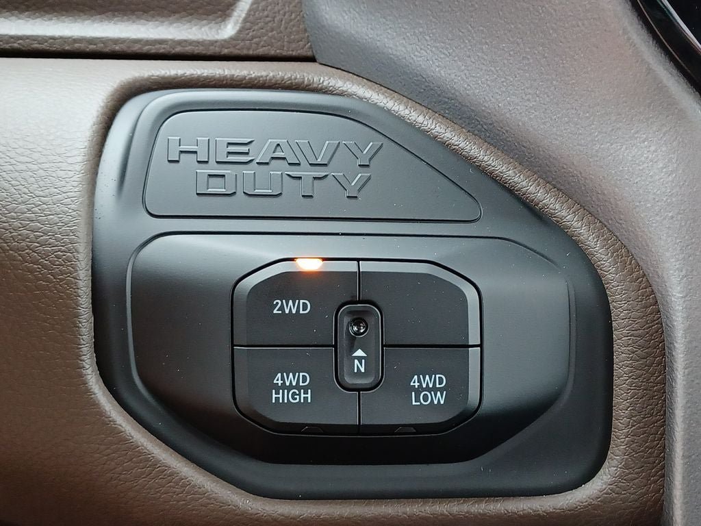 New 2026 RAM 2500 Laramie AWD/4WD image 22