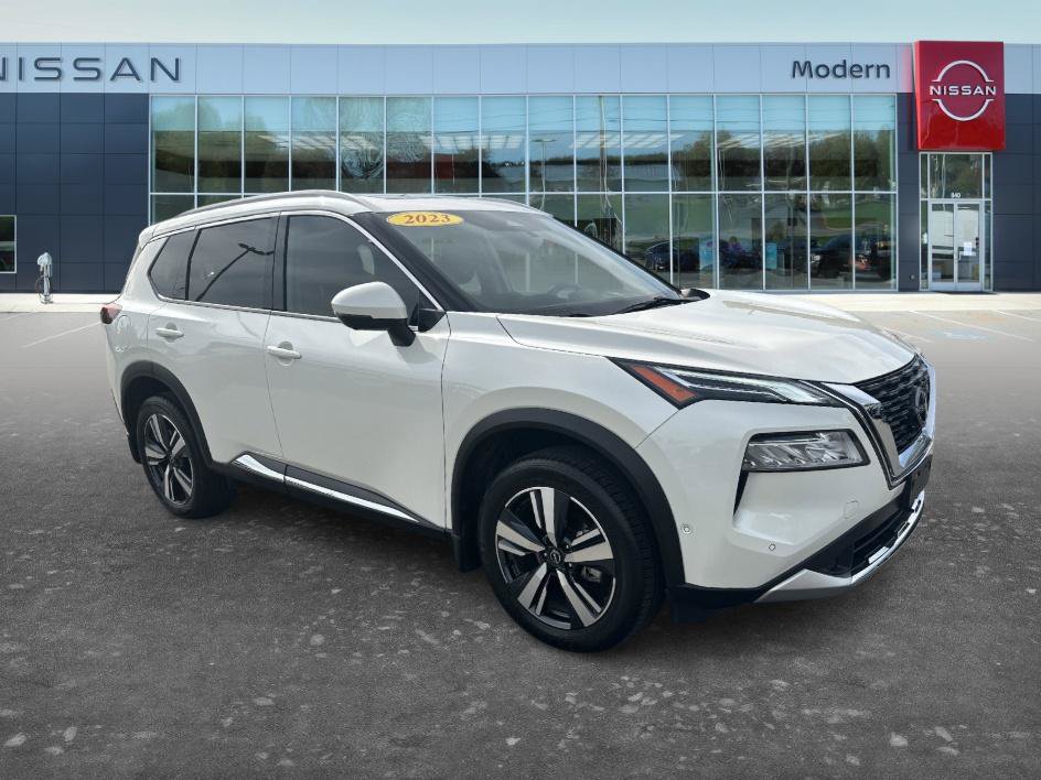 Certified 2023 Nissan Rogue Platinum w/ Platinum Premium Package FWD image 3