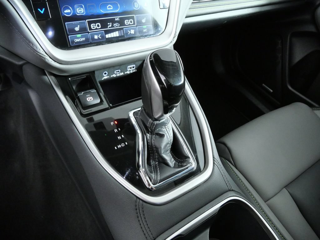 Used 2025 Subaru Outback Onyx Edition AWD/4WD image 19