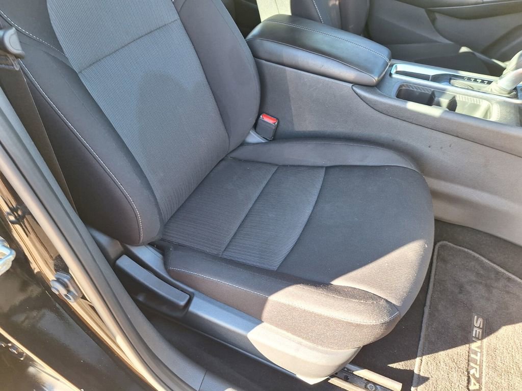 Used 2022 Nissan Sentra SV w/ All-Weather Package image 27