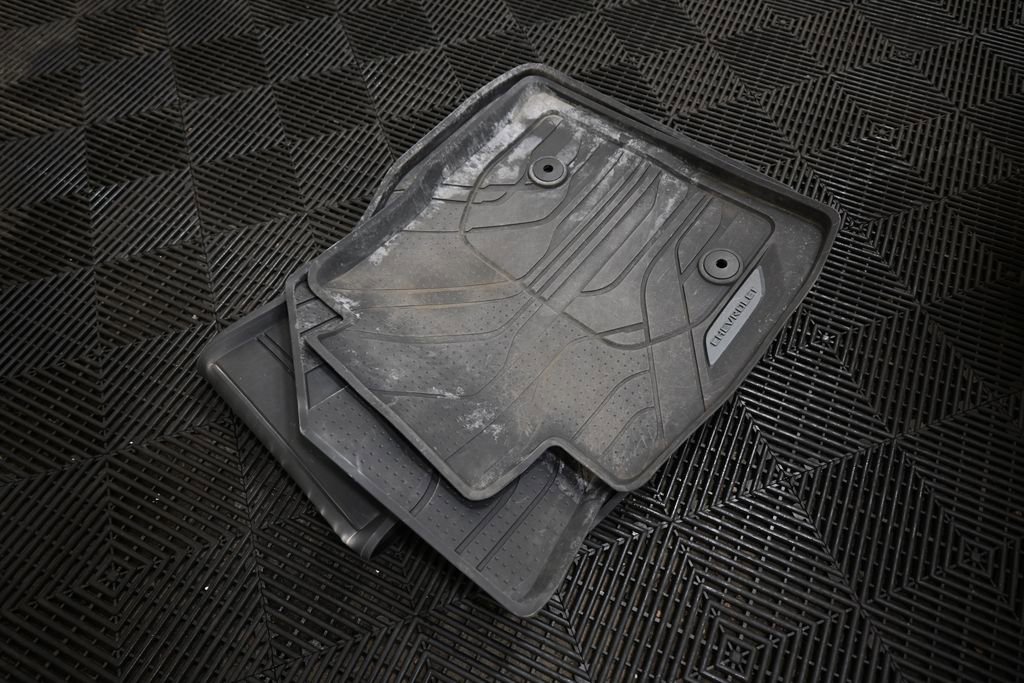 Used 2024 Chevrolet TrailBlazer RS w/ Convenience Package image 38