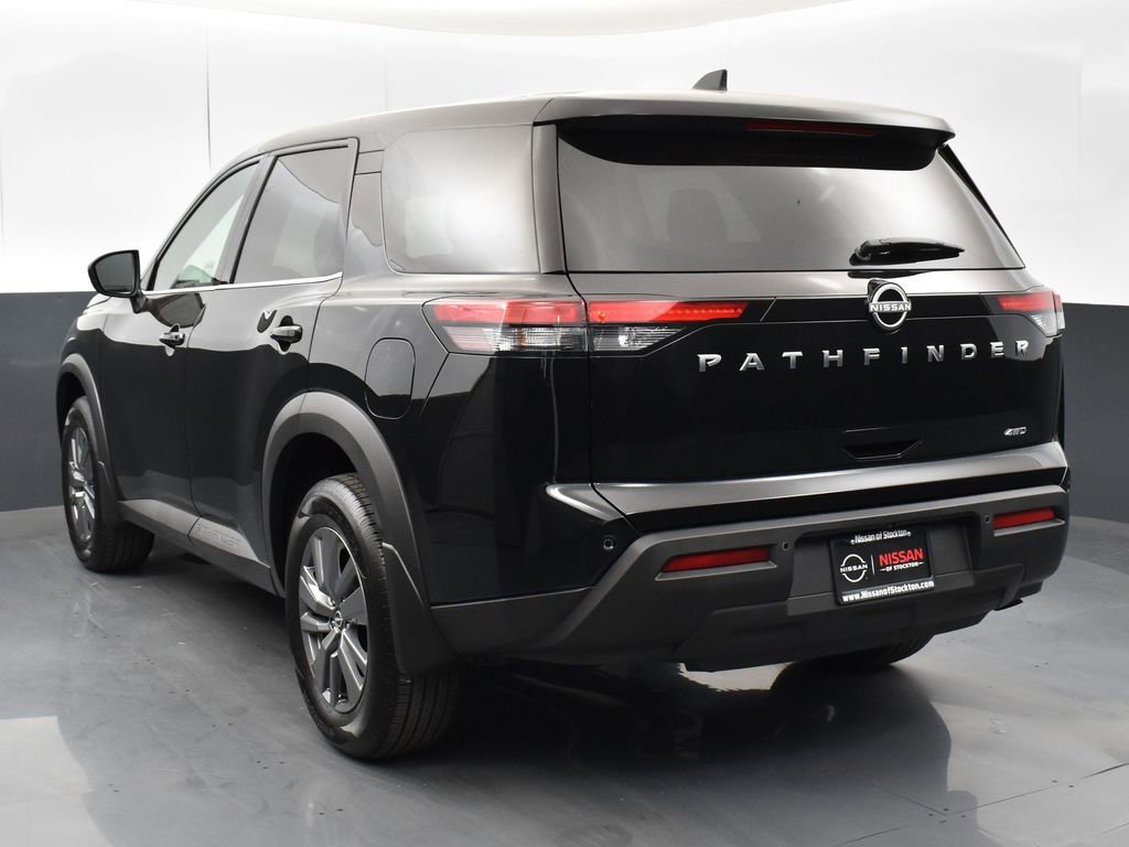 New 2025 Nissan Pathfinder S image 6