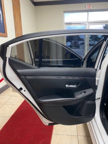 Used 2024 Nissan Sentra SR FWD image 10