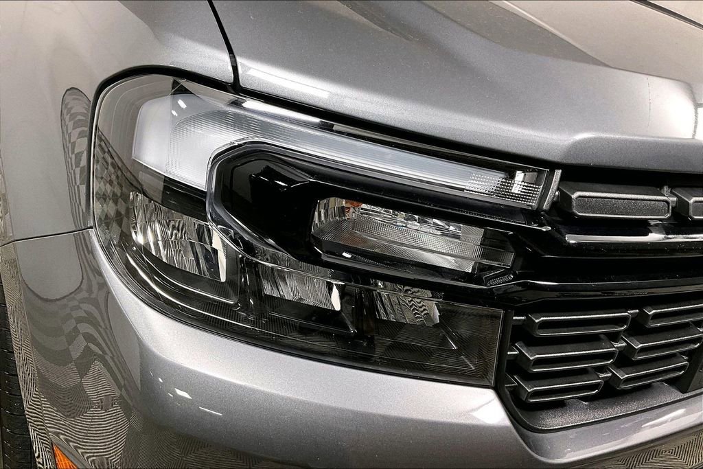 Used 2024 Ford Maverick Lariat w/ Black Appearance Package image 28