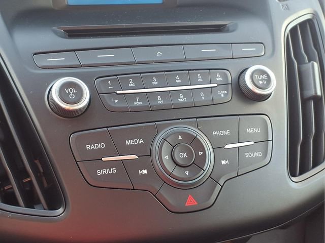 Used 2015 Ford Focus SE image 7