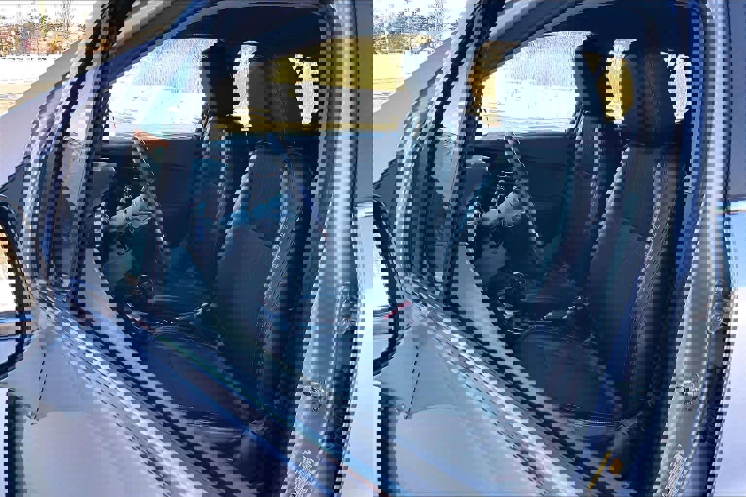 Used 2019 Chevrolet Trax LT w/ LT Convenience Package image 9