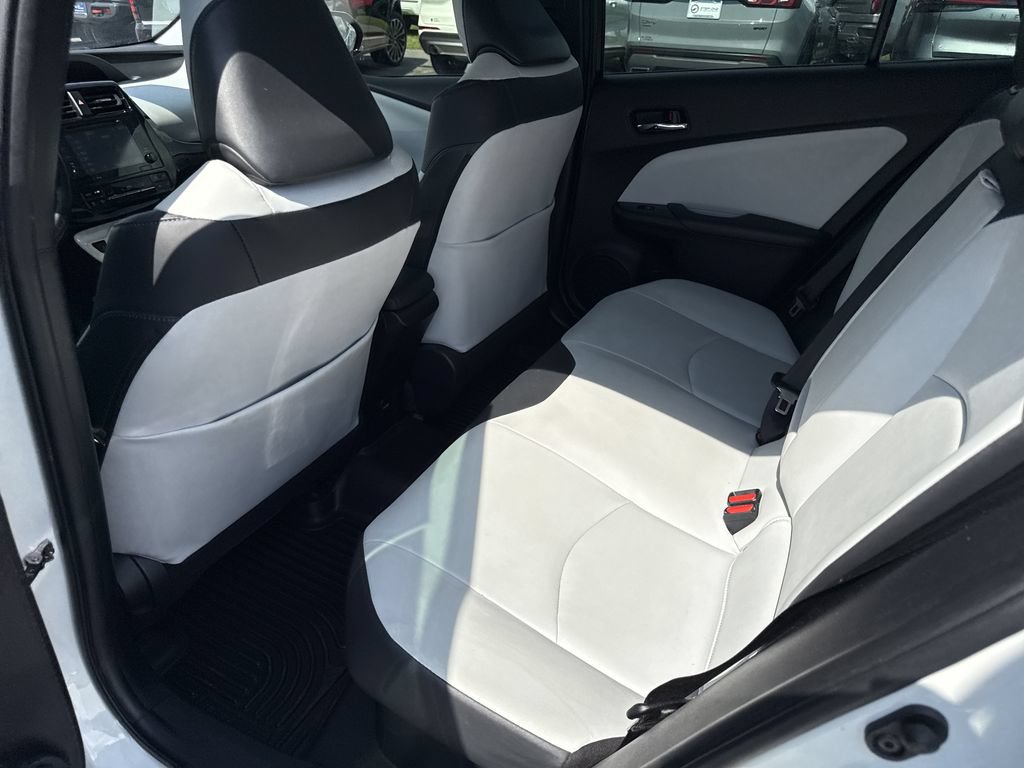 Used 2017 Toyota Prius Three Touring FWD image 29