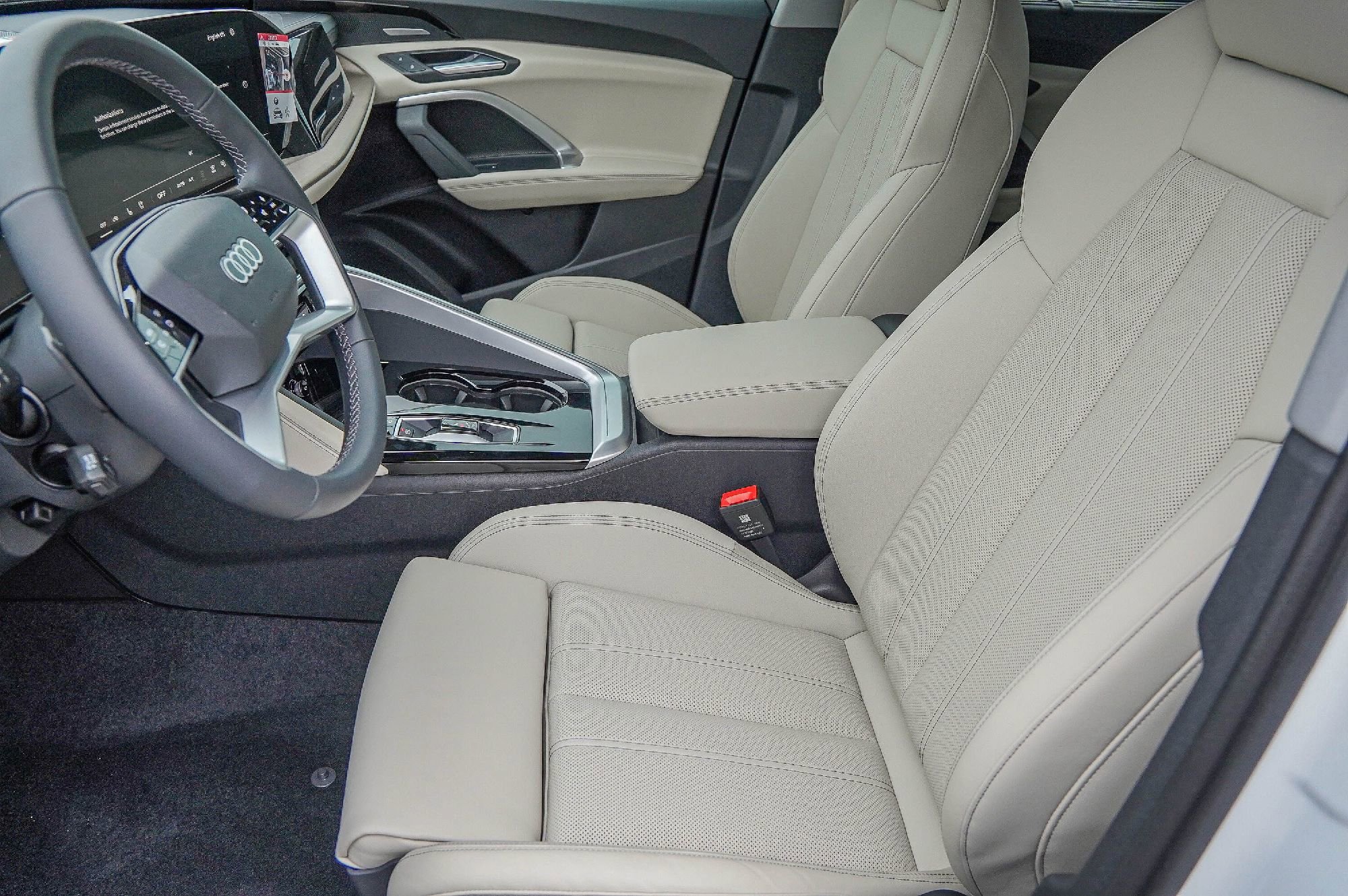 New 2025 Audi Q5 Premium Plus image 8