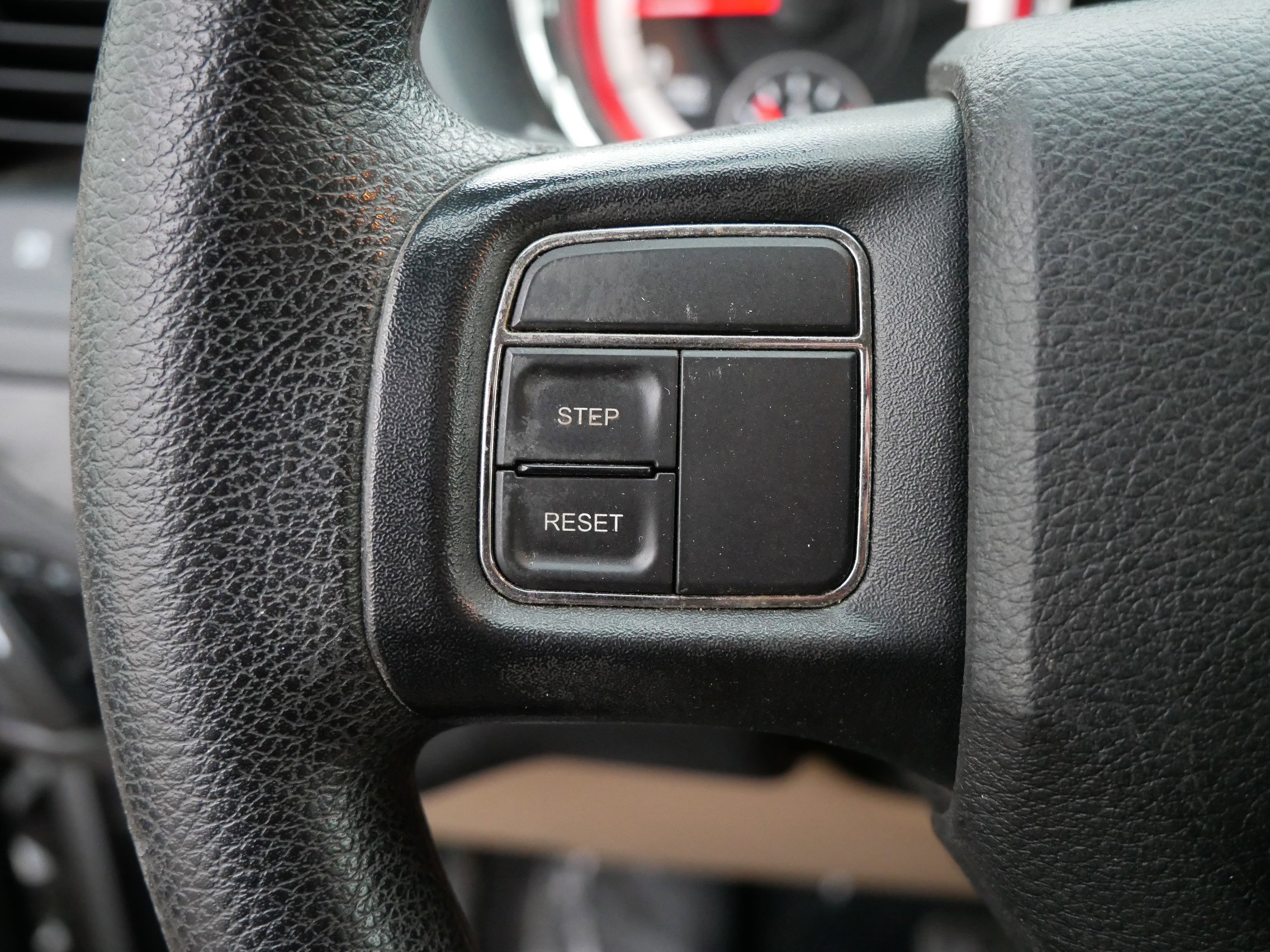 Used 2014 Dodge Grand Caravan SXT image 25