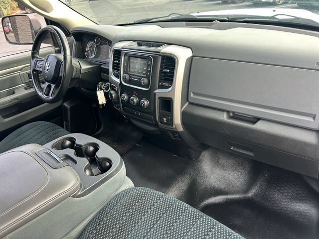 Used 2014 RAM 1500 Classic SLT w/ Luxury Group AWD/4WD image 30