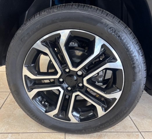 Used 2023 Jeep Compass Limited w/ Sun and Sound Group AWD/4WD image 20