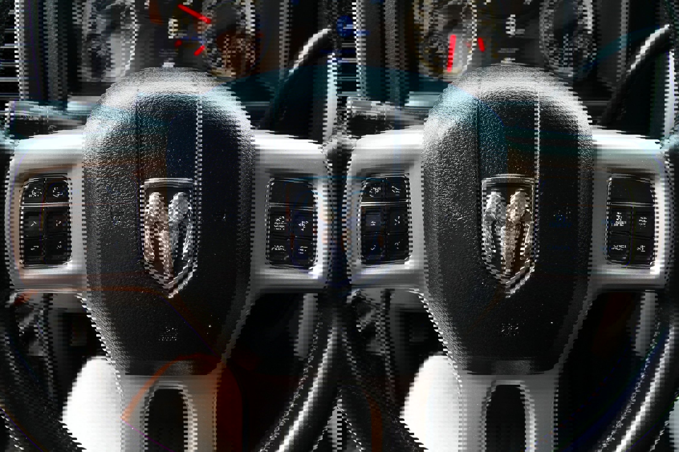 Used 2018 RAM 3500 Laramie w/ Convenience Group image 27