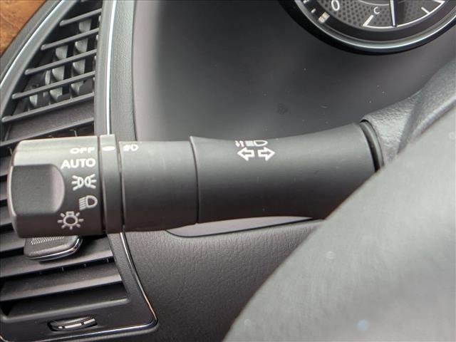 Used 2023 Nissan Armada SL w/ Captain's Chairs Package image 29