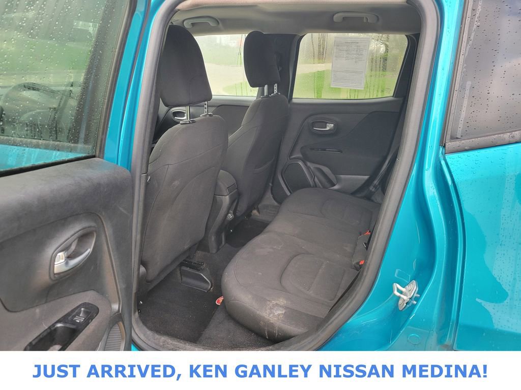 Used 2021 Jeep Renegade Latitude image 16