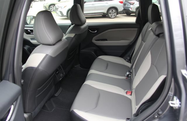 Used 2025 Subaru Forester Limited AWD/4WD image 33