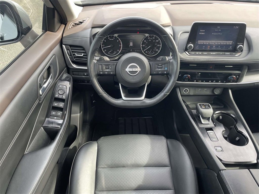 Used 2023 Nissan Rogue SV w/ SV Premium B Package image 13