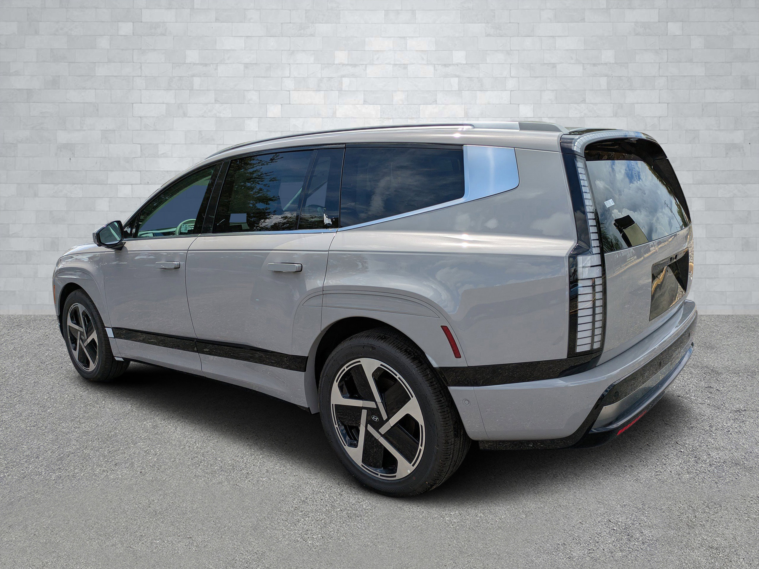 New 2026 Hyundai Ioniq 9 Calligraphy image 6