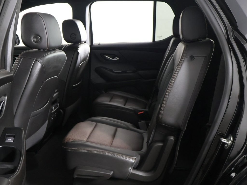 Used 2024 Chevrolet Traverse High Country w/ LPO, Cargo Package AWD/4WD image 37