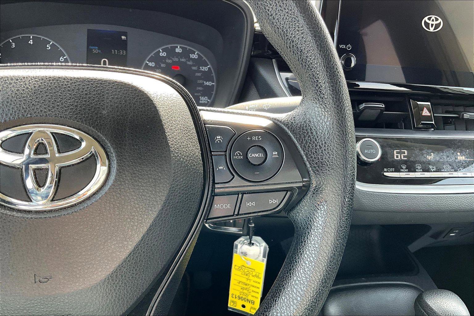 Used 2023 Toyota Corolla LE image 19