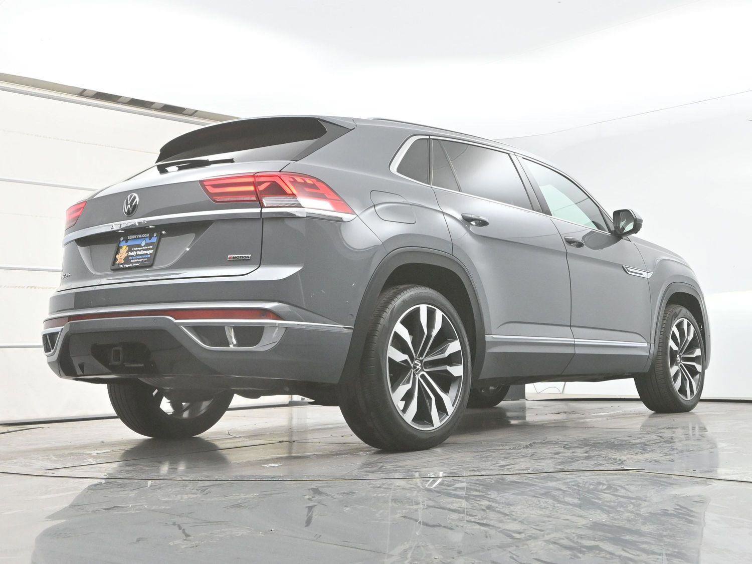 Used 2022 Volkswagen Atlas Cross Sport SEL Premium R-Line AWD/4WD image 28