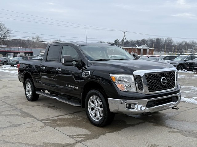 Used 2017 Nissan Titan SV image 17