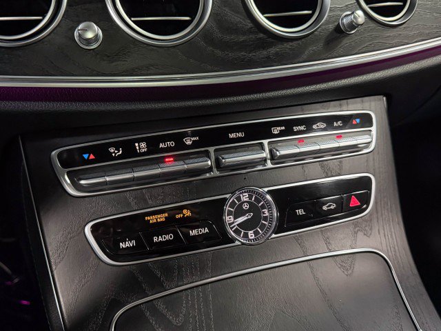Used 2019 Mercedes-Benz E 300 4MATIC image 32