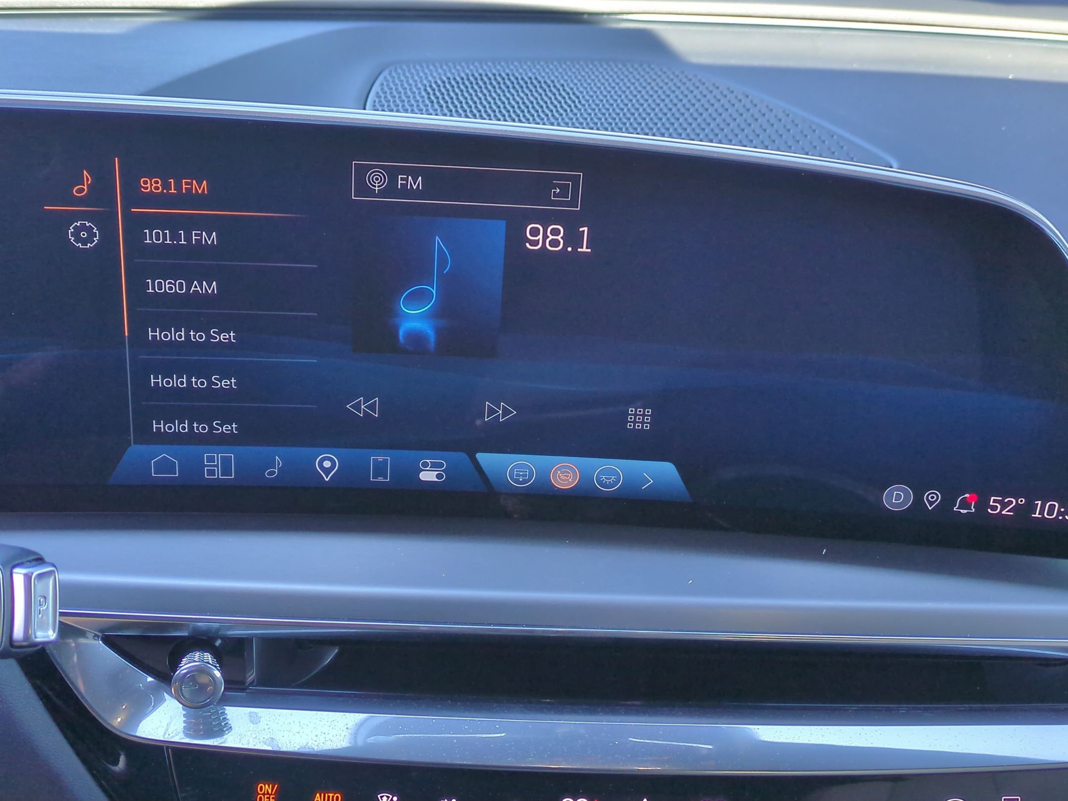 Certified 2024 Cadillac Lyriq Sport w/ Nappa Leather Package image 13